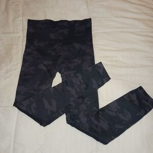 SPANX Black Camouflage Leggings